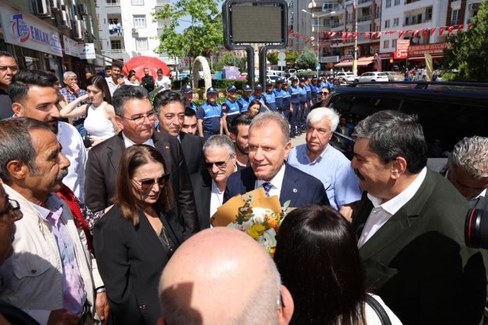 Seer, ile belediye bakanlarna 'hayrl olsun' ziyaretinde bulundu