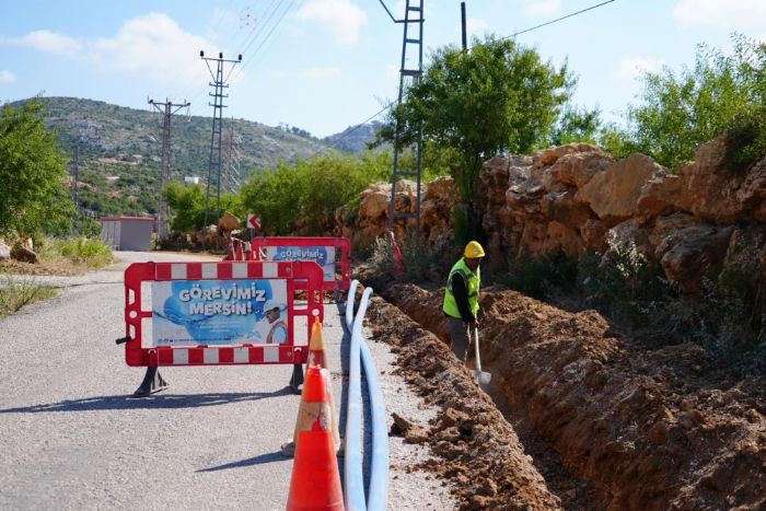 Silifke'de 30 y�ll�k su deposu yenilendi, 2 bin 100 metrelik hat tamamland�
