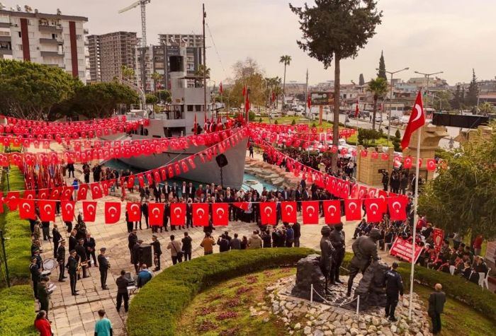 Nusret May�n Gemisinde �anakkale ruhu ya�at�ld�