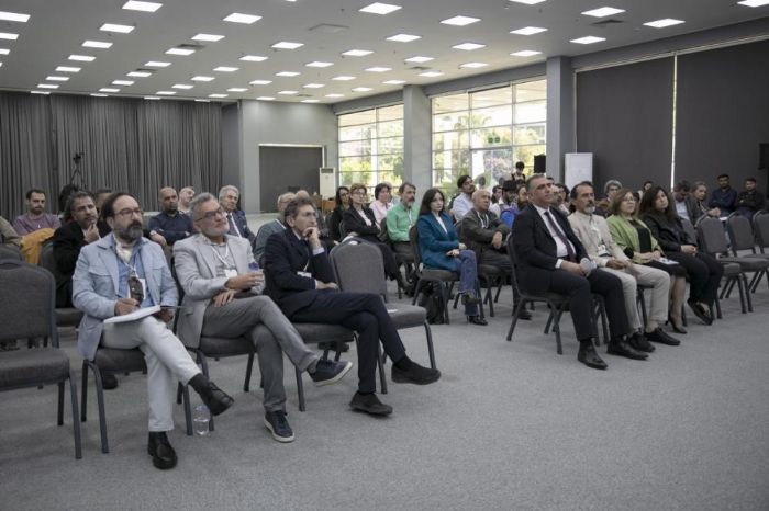 Mersin'de estetik sempozyumu