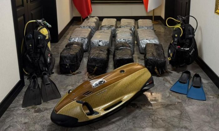 Gemide �zel zula ��kt�: Su alt�nda 1,5 milyarl�k kokain operasyonu 9 ��pheli yakaland�