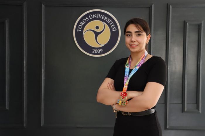 ampiyon sporcudan Rektr Prof. Dr. Arz'e ziyaret