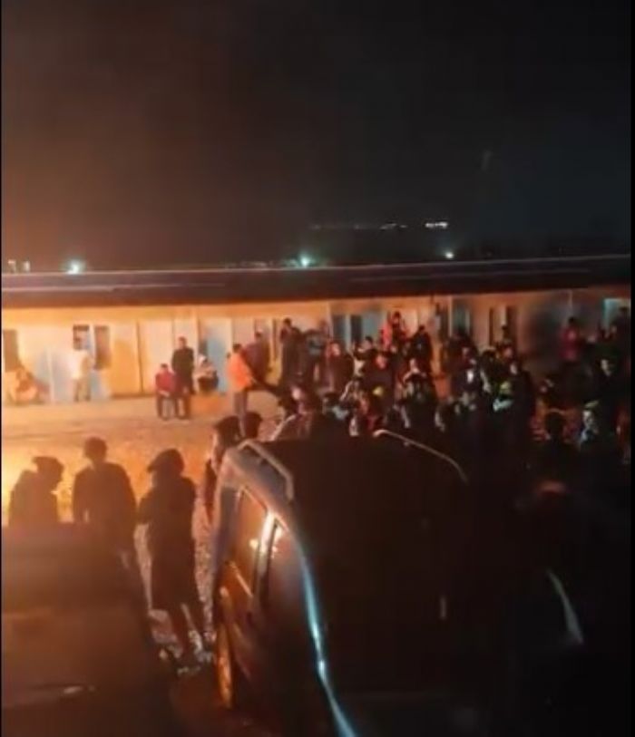 Akkuyu NGS alanlar, barnma ve beslenme artlarn protesto etti