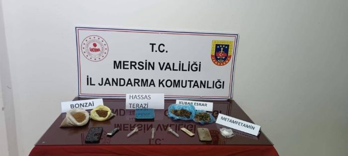 Mersin'de uyuturucu tacirlerine operasyon: 4 gzalt