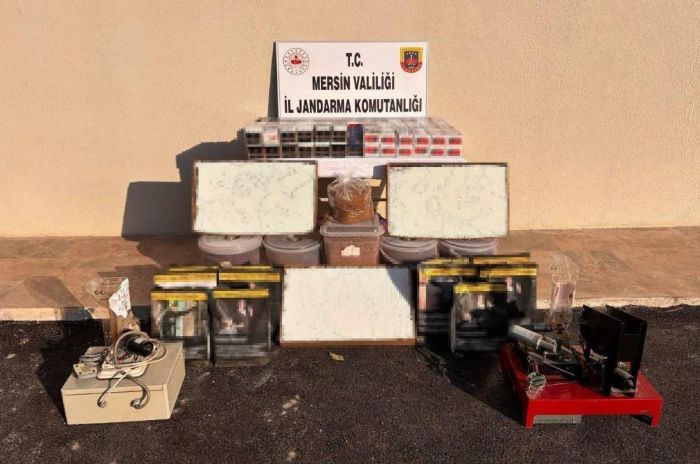 Mersin'de kaak makaron operasyonu: 4 gzalt