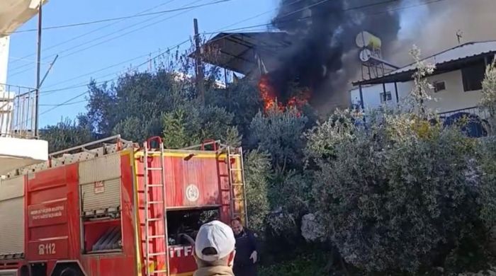 Yang�nda engelli �ocuklar� bulunan ailenin evi k�le d�nd�