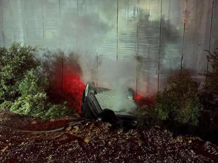 Kaza yapp ters dnen elektrikli arataki yangna ekipler mdahale etti