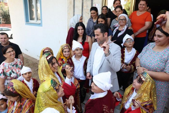Akdeniz�de kad�nlar�n eme�i sergiye d�n��t�