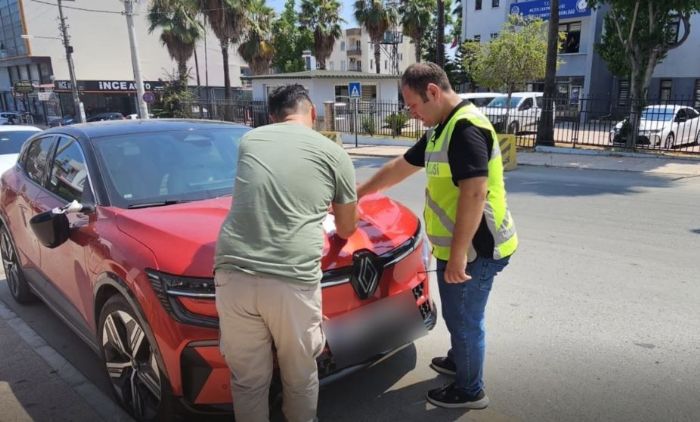 Mersin'de kural ihlali yapan s�r�c�ye 10 bin lira ceza