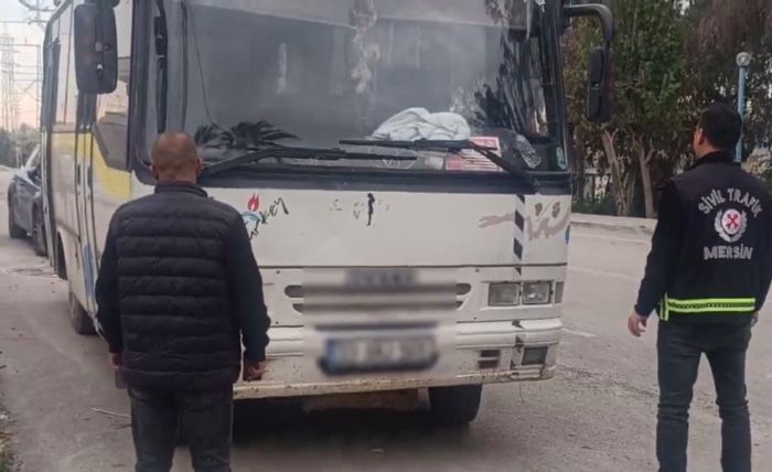 Ters istikamette giden s�r�c� yakaland�, ehliyetine el konuldu