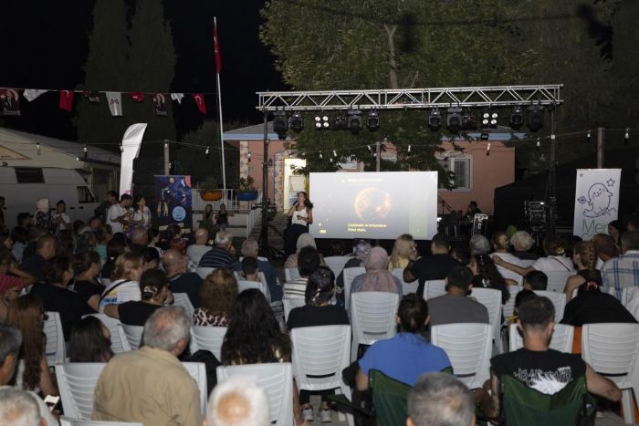 Mersinliler Perseid Meteor Ya�murunu Dar�sekisi�nde izledi