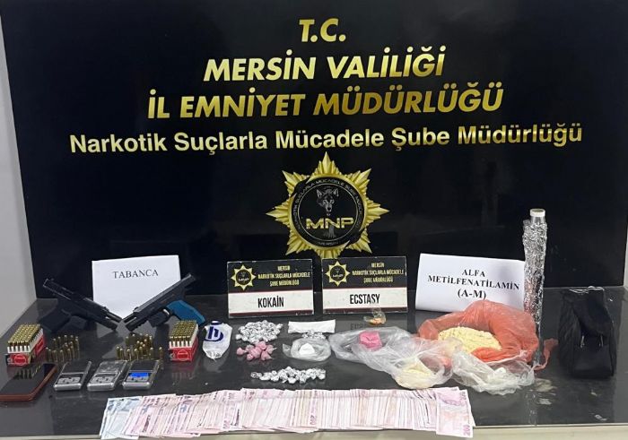 Mersin'de yakalanan 2 uyu�turucu taciri tutukland�