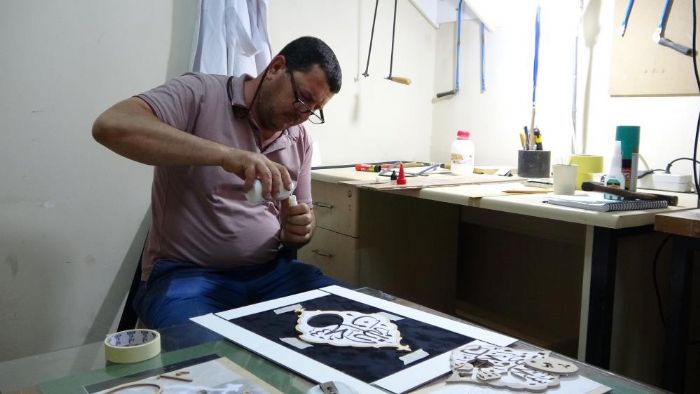 K�z�n�n okul �deviyle ba�lad�, sanat�n ustas� oldu