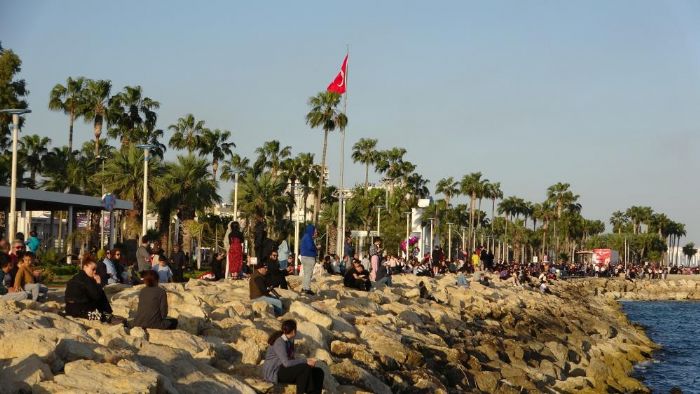Trk Yldzlar'nn Mersin semalarndaki akrobasi manevralar cokuyla izlendi