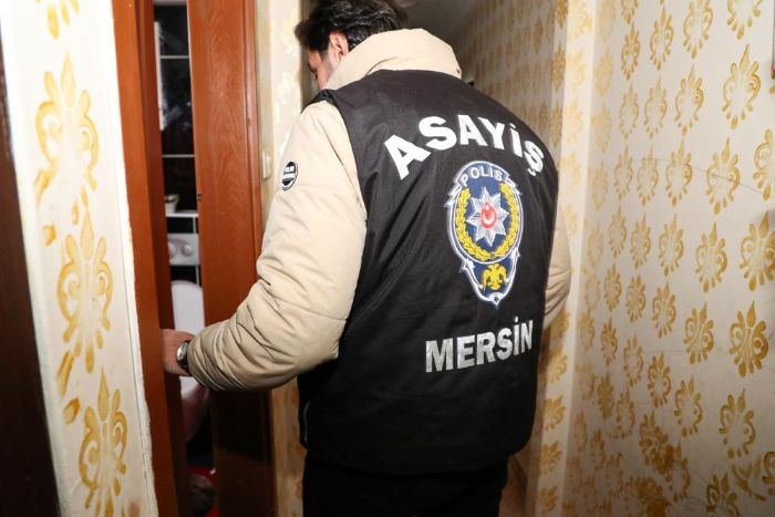 Mersin'de aranan 87 hkml yakaland