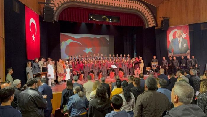 111 gen� y�rekten dev �anakkale Oratoryosu