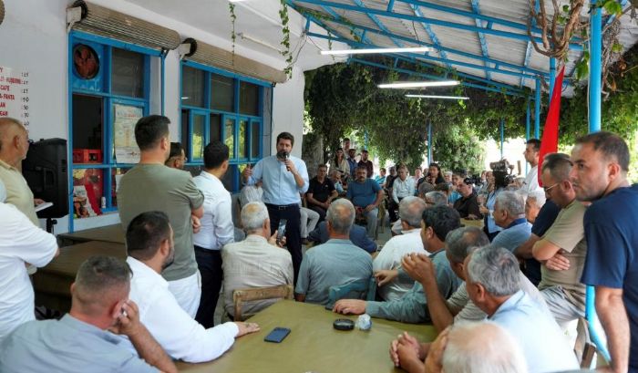 Tarsus�ta k�rsal mahalle yollar�na bak�m ve yenileme �al��mas�
