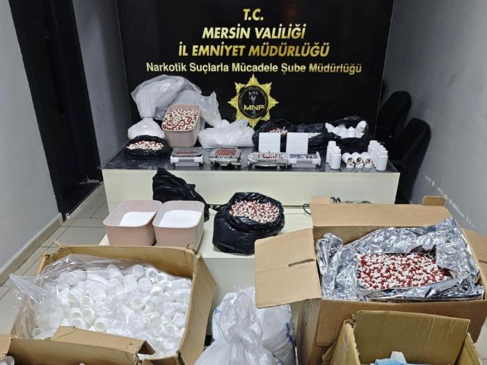 Mersin�de sentetik ecza imalathanesine operasyon: Binlerce hap ele ge�irildi, 2 tutuklama