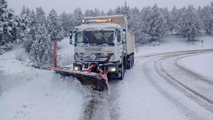 Mersin Bykehir Belediyesi, kar yana kar 13 ilede 7/24 teyakkuzda