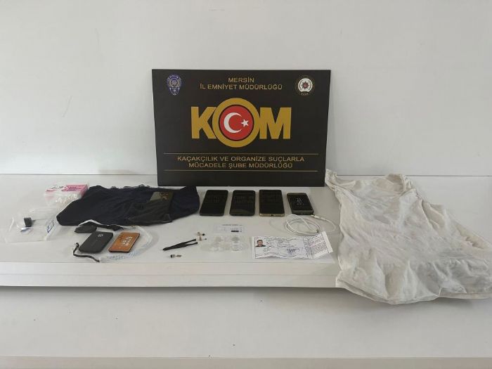 Ehliyet sınavında özel düzenekle kopya çektiren 5 şüpheli tutuklandı